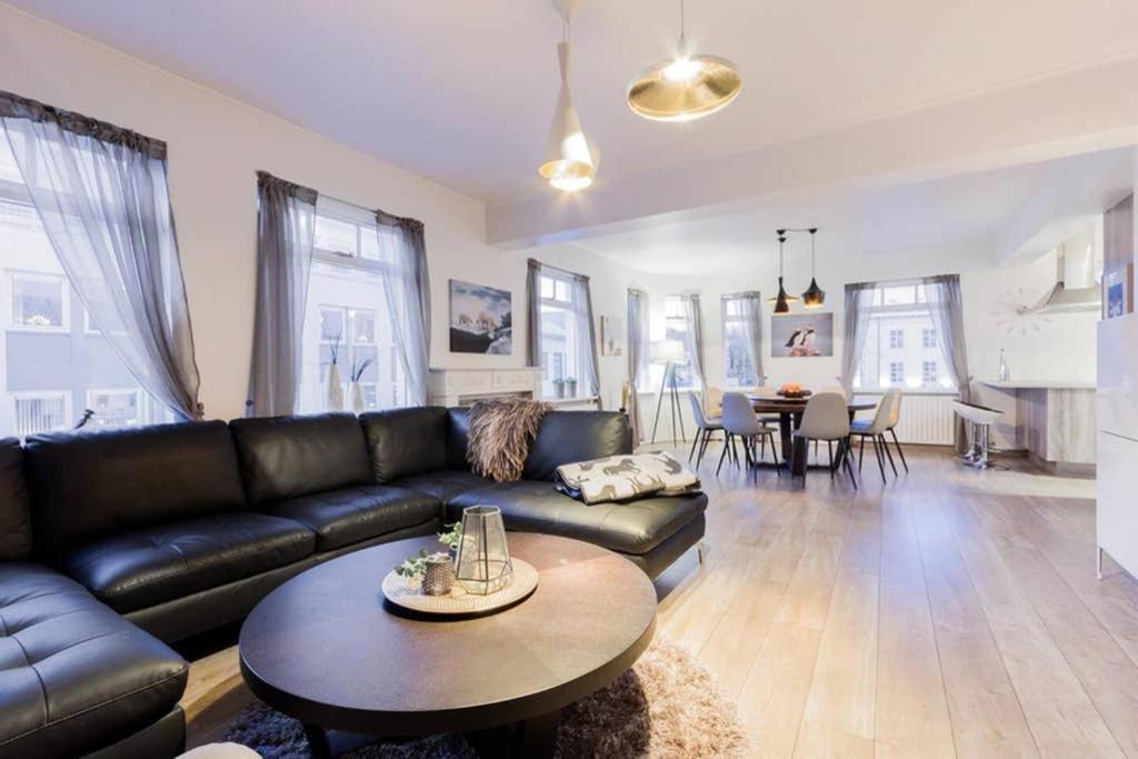 Superb Central Location, No Car Needed - Spacious Akureyri Exterior foto